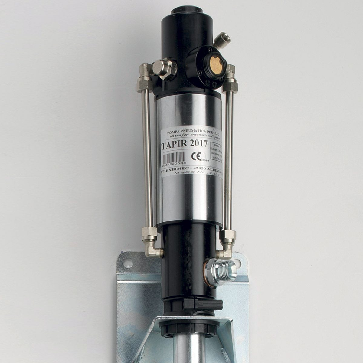 Pompa pneumatica per travaso lubrificate