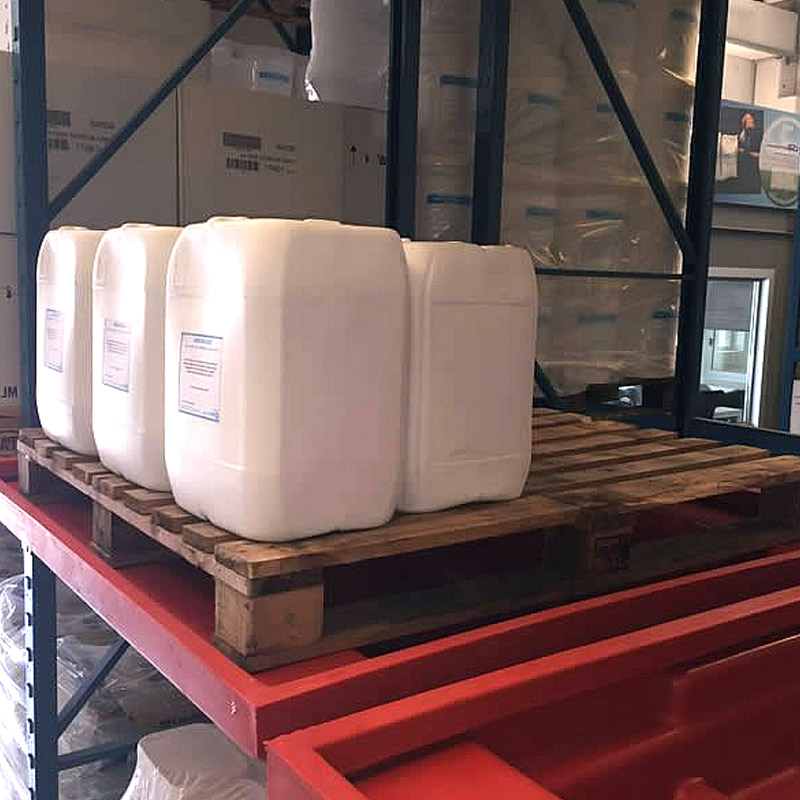 Vasca di contenimento per stoccaggio fusti su scaffalature  / Fusti da 200 litri  / cm. L.130xP.120xH.20
