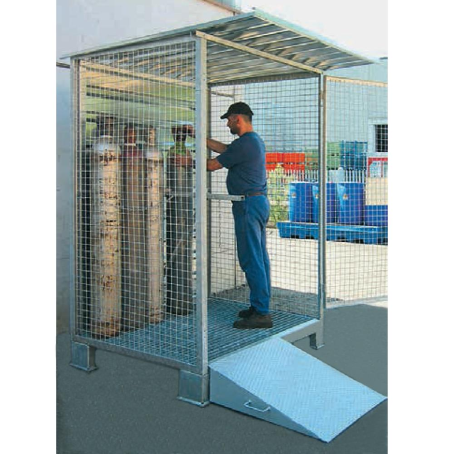 Deposito per bombole Gas - (n.24 Bombole) cm. L.155xP.120xH.245
